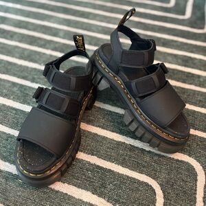 Dr. Martens Ricki 3 Strap Sandal